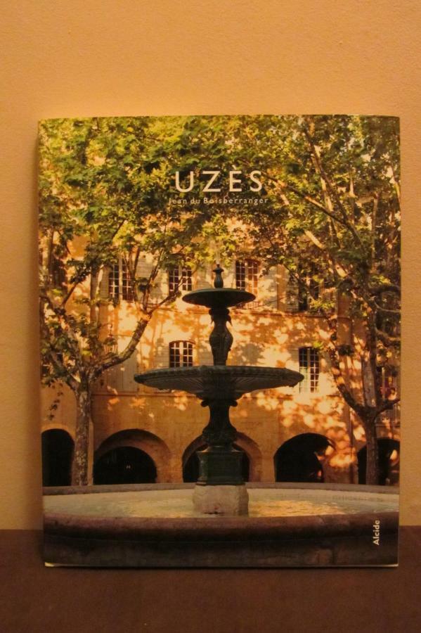 Au Gre Du Voyage Apartamento Uzès Exterior foto