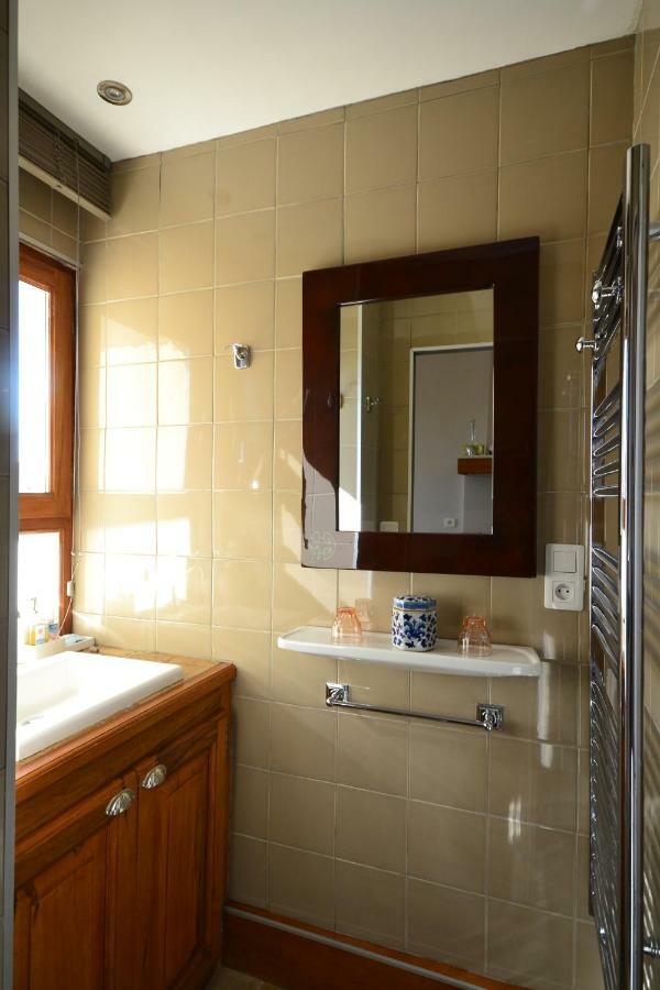 Au Gre Du Voyage Apartamento Uzès Exterior foto